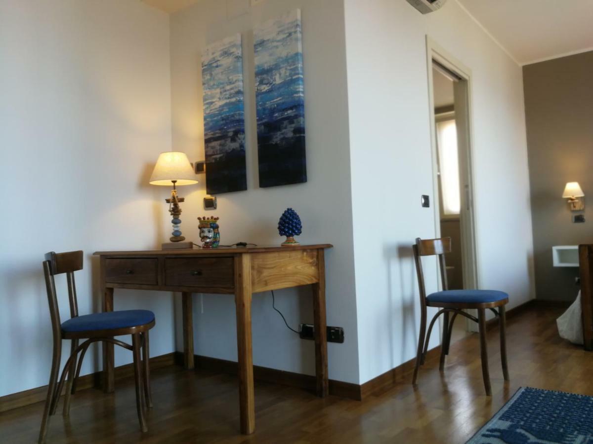 Torrevarata - Guest Rooms Santa Teresa Di Riva Ngoại thất bức ảnh