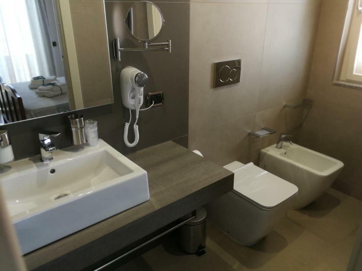 Torrevarata - Guest Rooms Santa Teresa Di Riva Ngoại thất bức ảnh